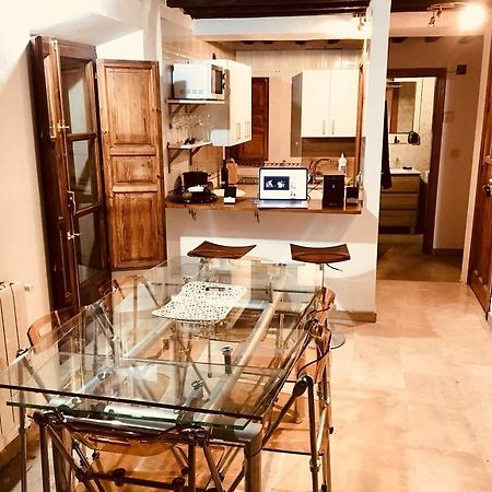 Charming Apartments De Gomerez Гранада Экстерьер фото