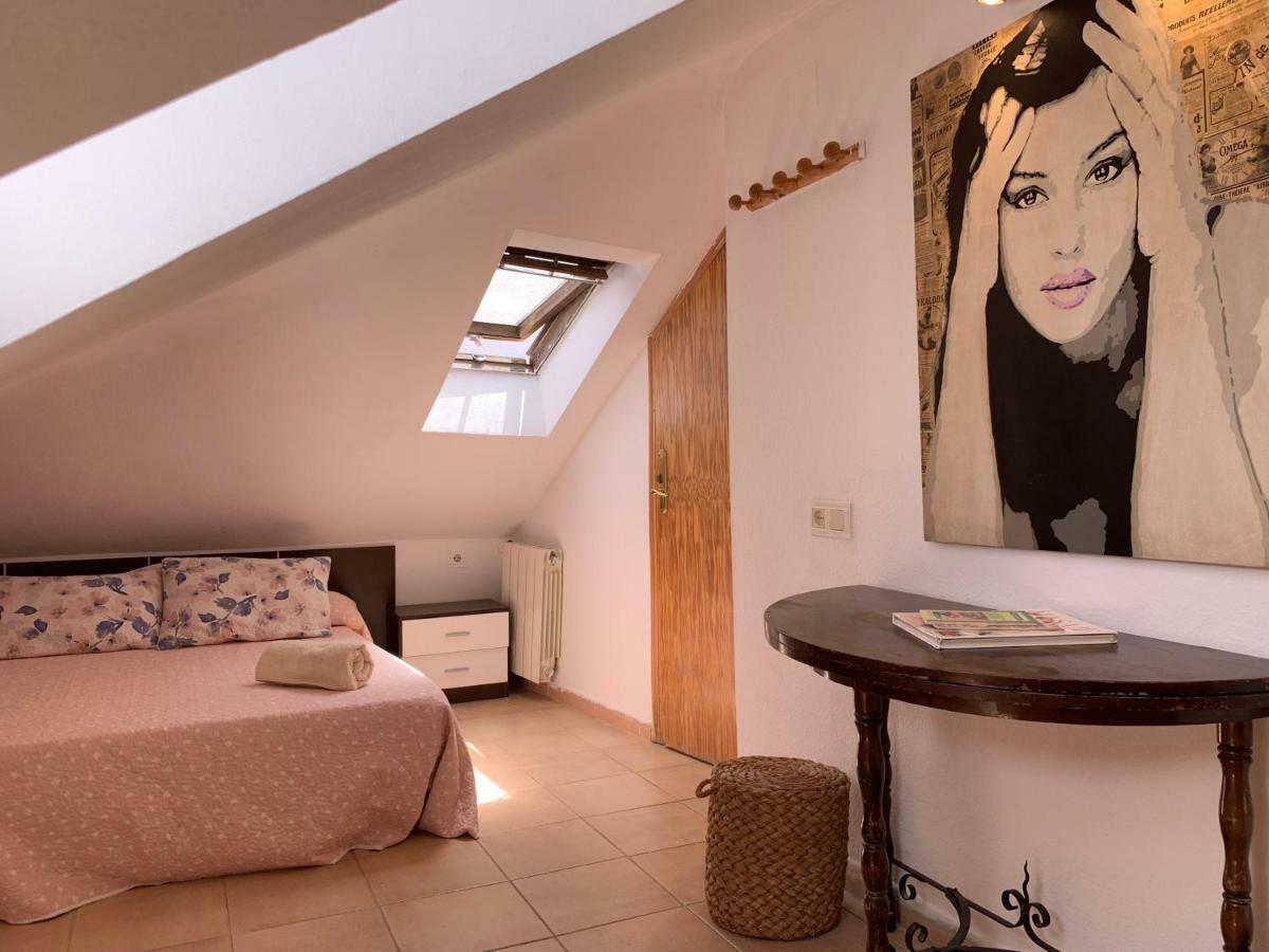Charming Apartments De Gomerez Гранада Экстерьер фото