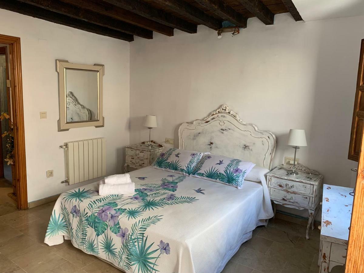 Charming Apartments De Gomerez Гранада Экстерьер фото