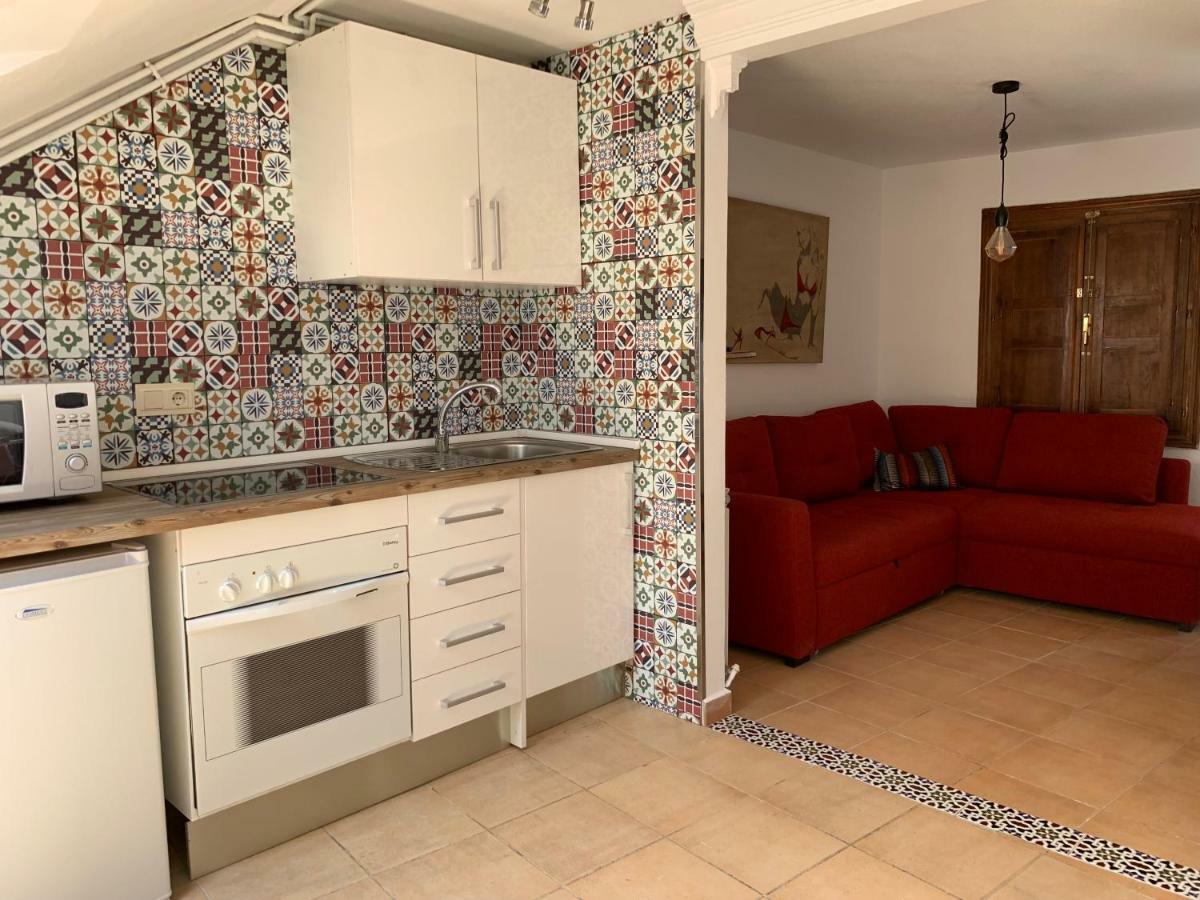 Charming Apartments De Gomerez Гранада Экстерьер фото