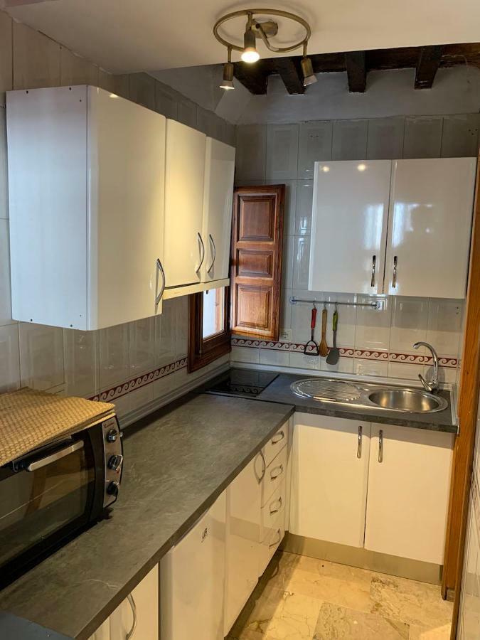 Charming Apartments De Gomerez Гранада Экстерьер фото